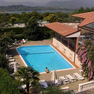 Hotel apartamentowy Miralago &, Manerba del Garda